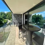 The View!!! By Design Апартаменты *